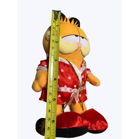 Garfield Plush Doll In Red Heart Pajamas - Picture 6 of 9